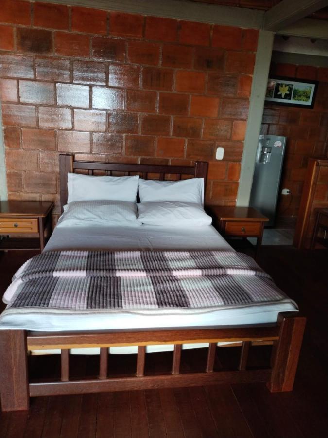 Finca Hotel Villa Ilusion Перейра Екстериор снимка