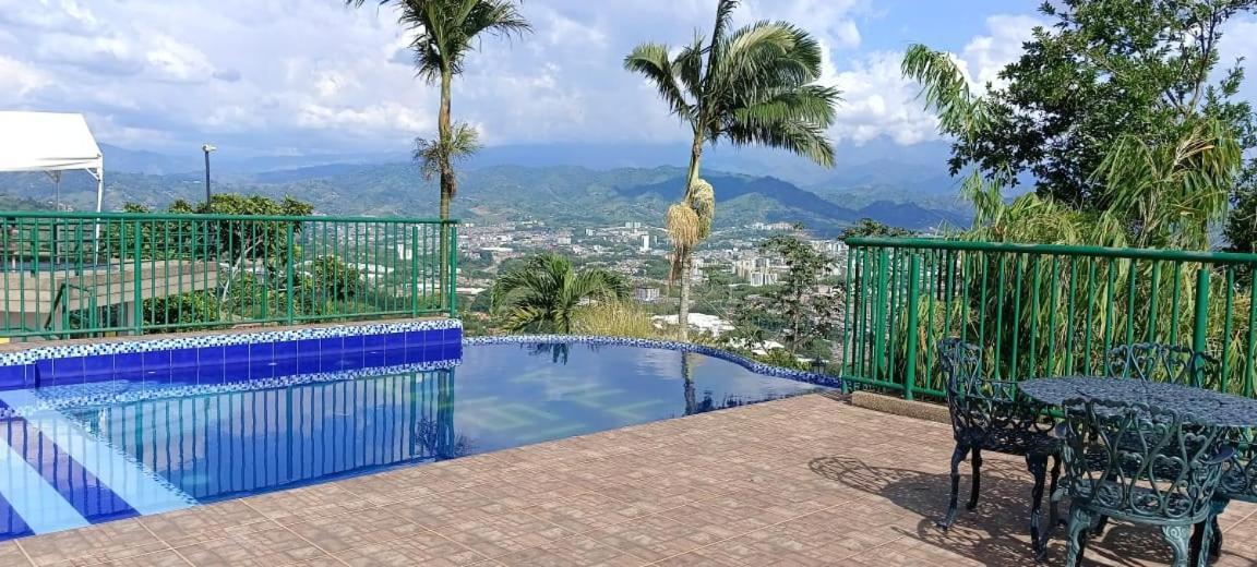 Finca Hotel Villa Ilusion Перейра Екстериор снимка