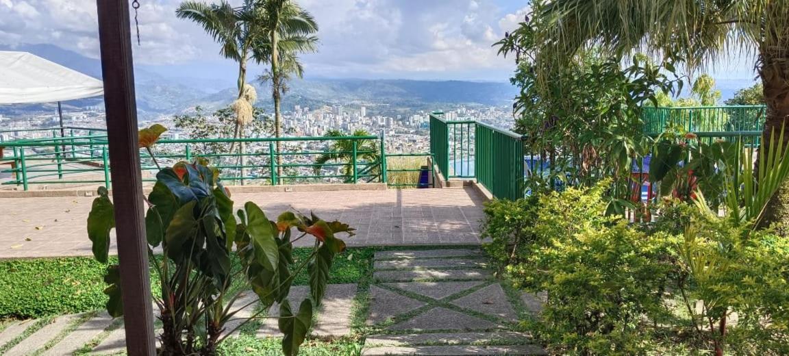 Finca Hotel Villa Ilusion Перейра Екстериор снимка